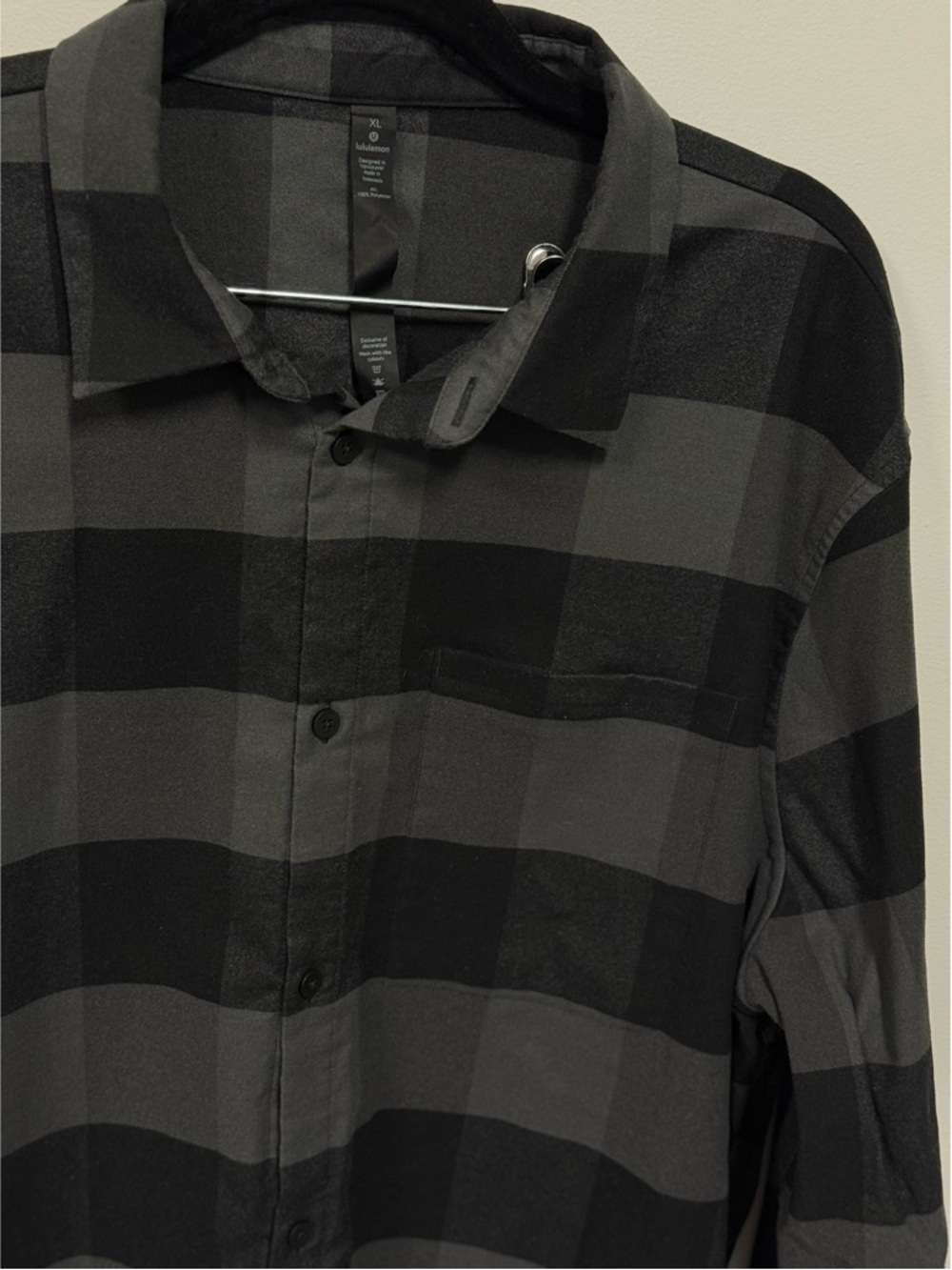 Men's Lululemon Masons Peak Plaid Long Sleeve Button Up Flannel Black Gray SZ XL - Picture 6 of 9